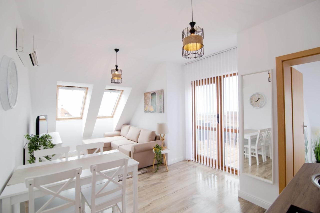 Four Seasons Apartment - Oasis Beach Resort Bliznaci Kültér fotó